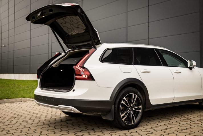 VOLVO V90 CROSS COUNTRY