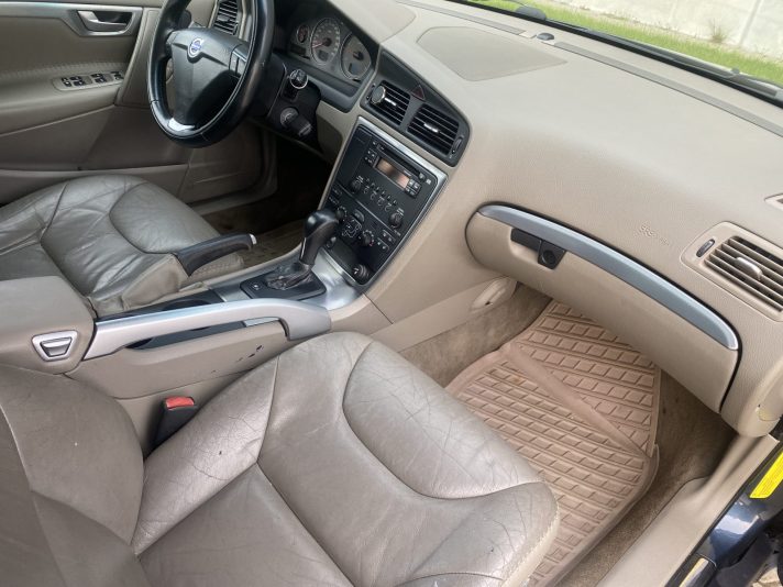 VOLVO XC70 2.4D D5