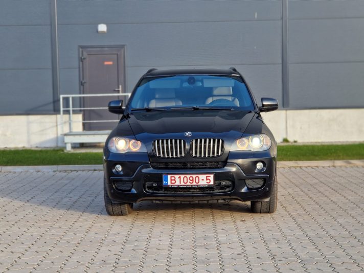 BMW X5 M-pack 2010 G. Melna krāsa 210 Kw