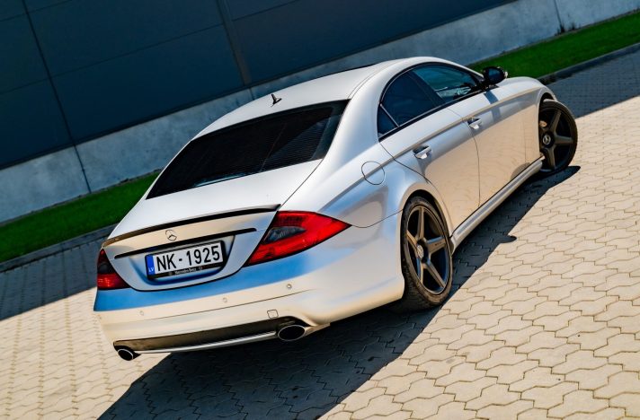 MERCEDES BENZ CLS 320
