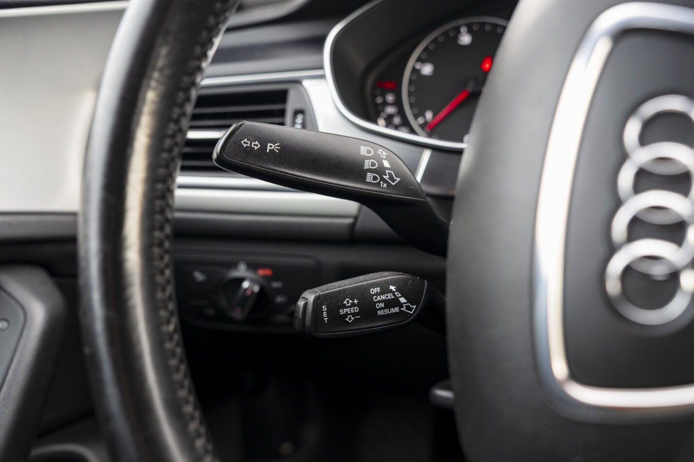 AUDI A6 AVANT QUATTRO