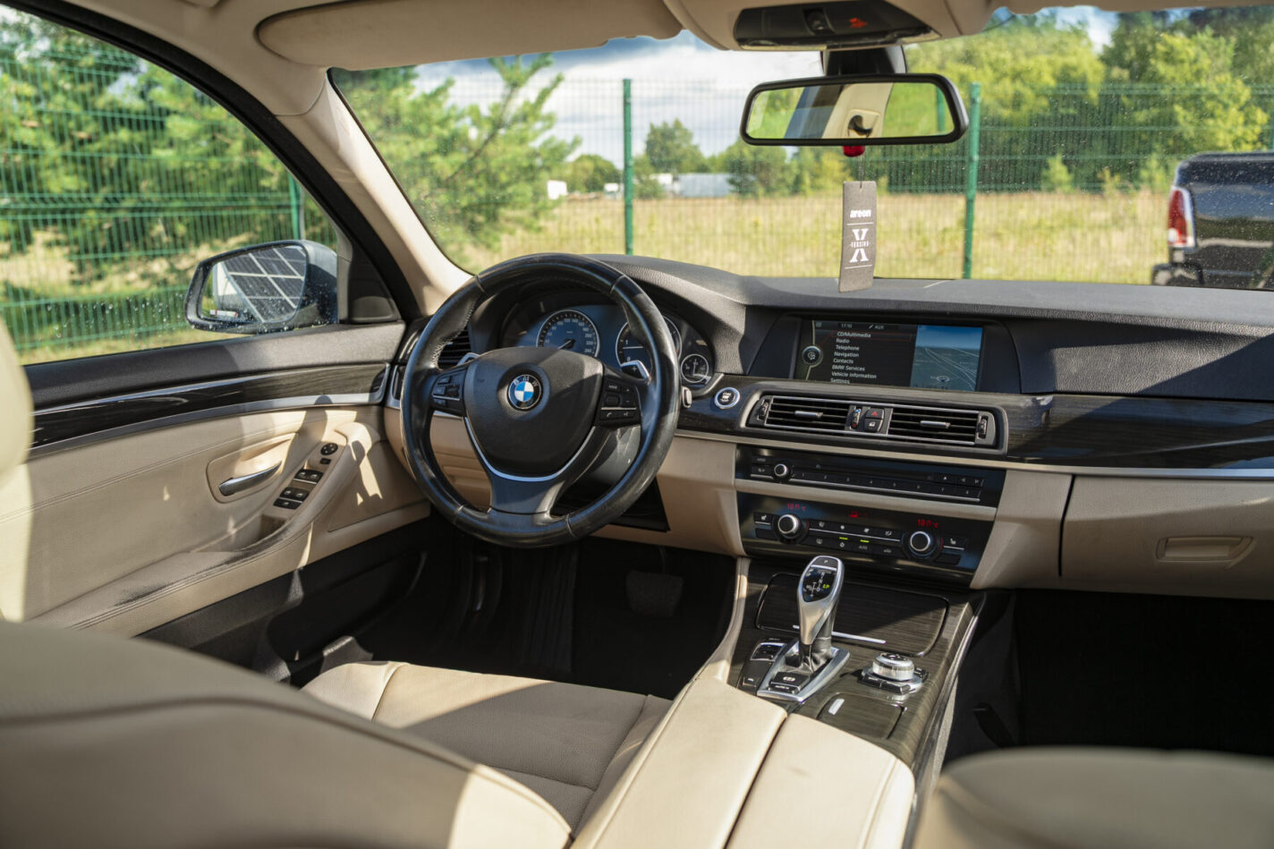 BMW 525