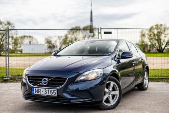 VOLVO V40