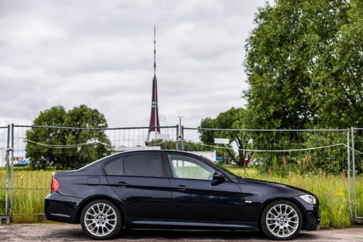 BMW 320SI