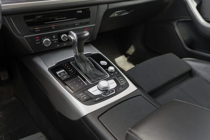AUDI A6 AVANT QUATTRO S-LINE