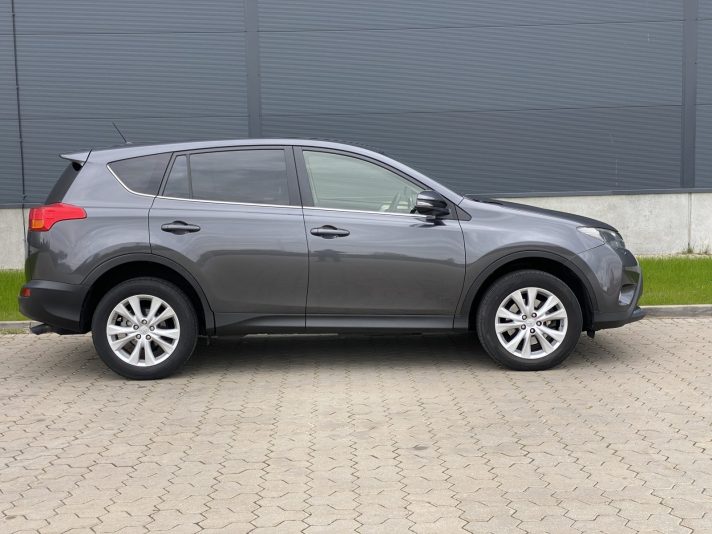 TOYOTA RAV-4 2.2D4D Automāts