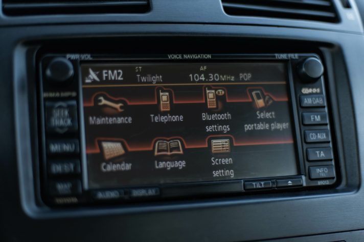 TOYOTA AVENSIS