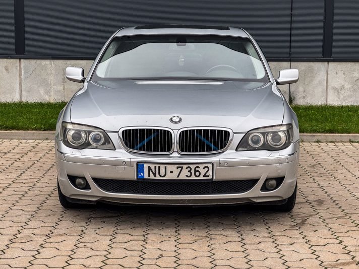 BMW 730