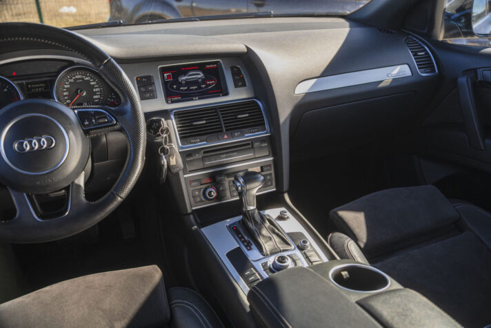 AUDI Q7 S-LINE FACE-LIFT