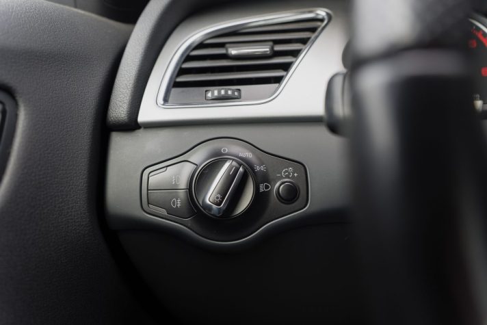 AUDI A4 AVANT QUATTRO