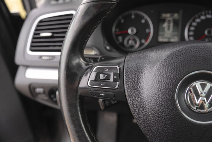VW SHARAN