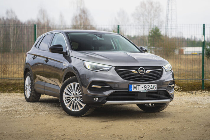 OPEL GRANDLAND X