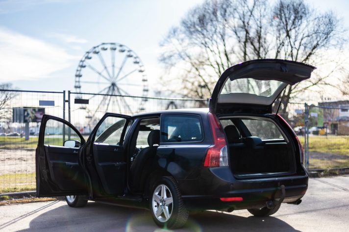 VOLVO V50