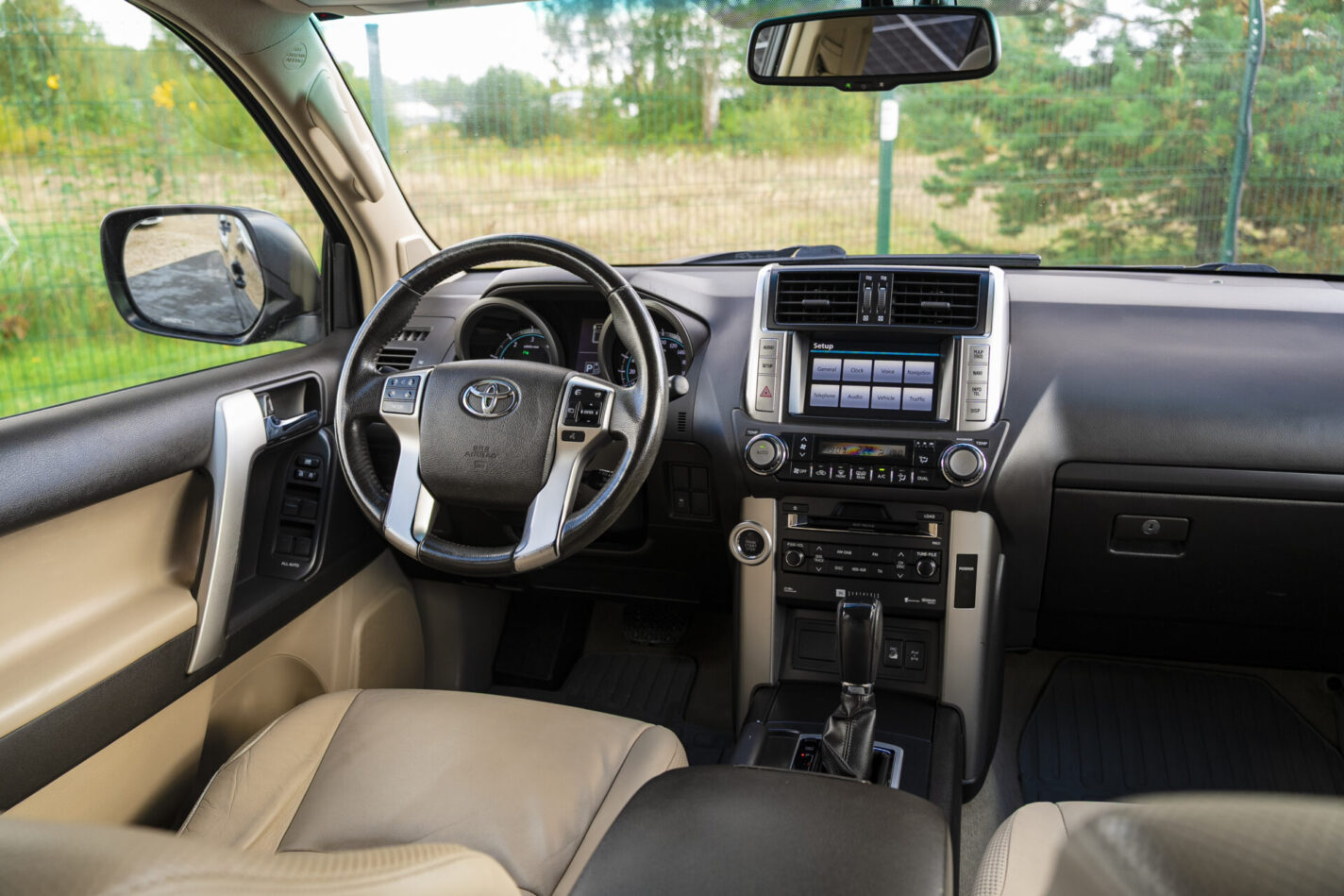 TOYOTA LAND CRUISER