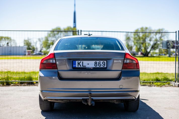 VOLVO S80