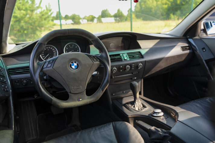 BMW 530