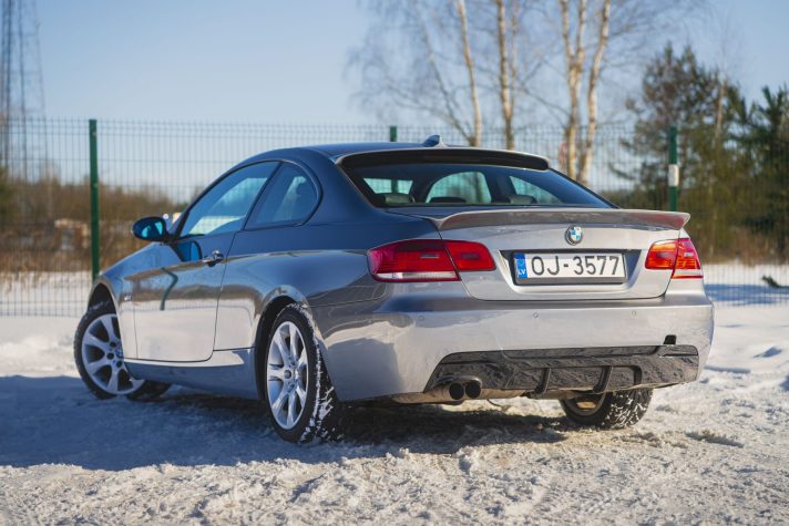 BMW 330