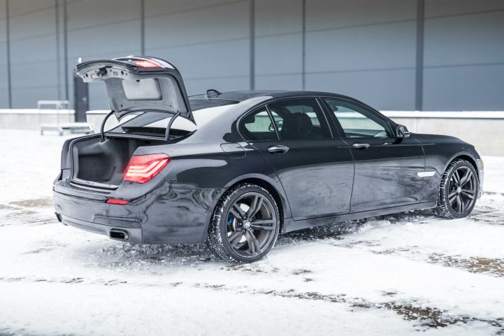 BMW 740