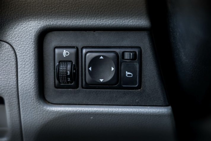 NISSAN NV200
