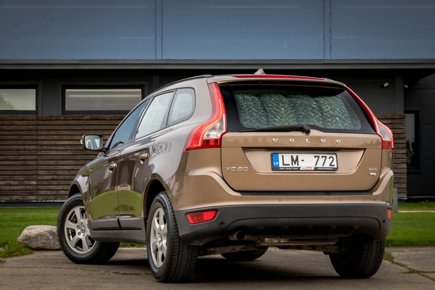 VOLVO XC60