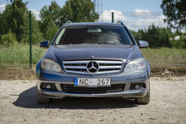 MERCEDES BENZ C200
