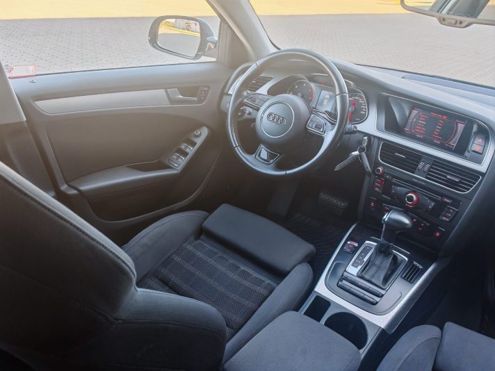 AUDI A4 2.0TDI, 2012G.