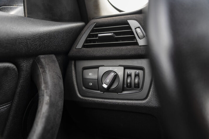 BMW 320I