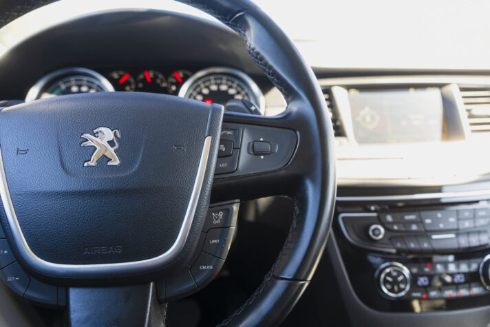 PEUGEOT 508