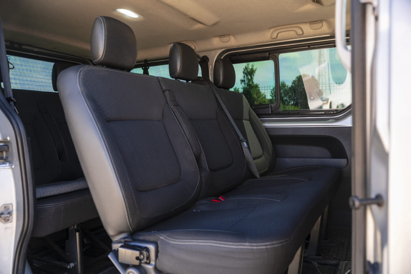 OPEL VIVARO-B