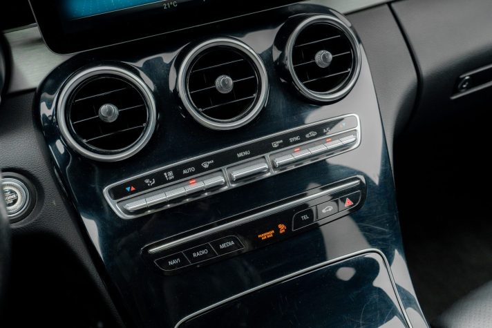 MERCEDES BENZ C200D