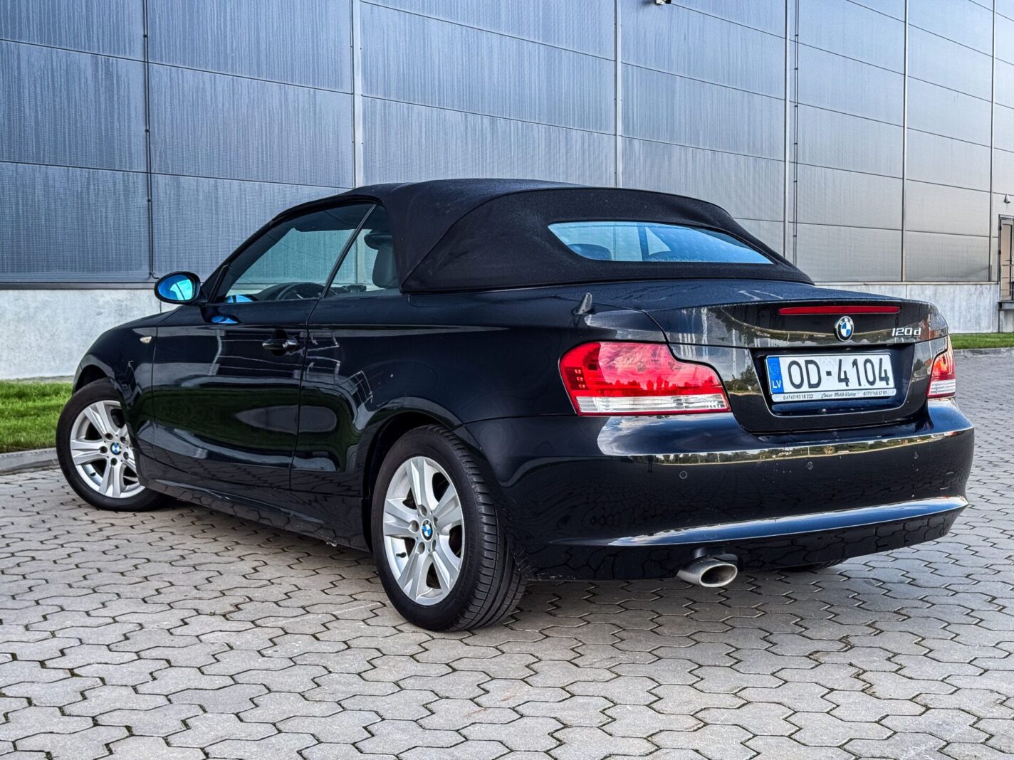 BMW 120