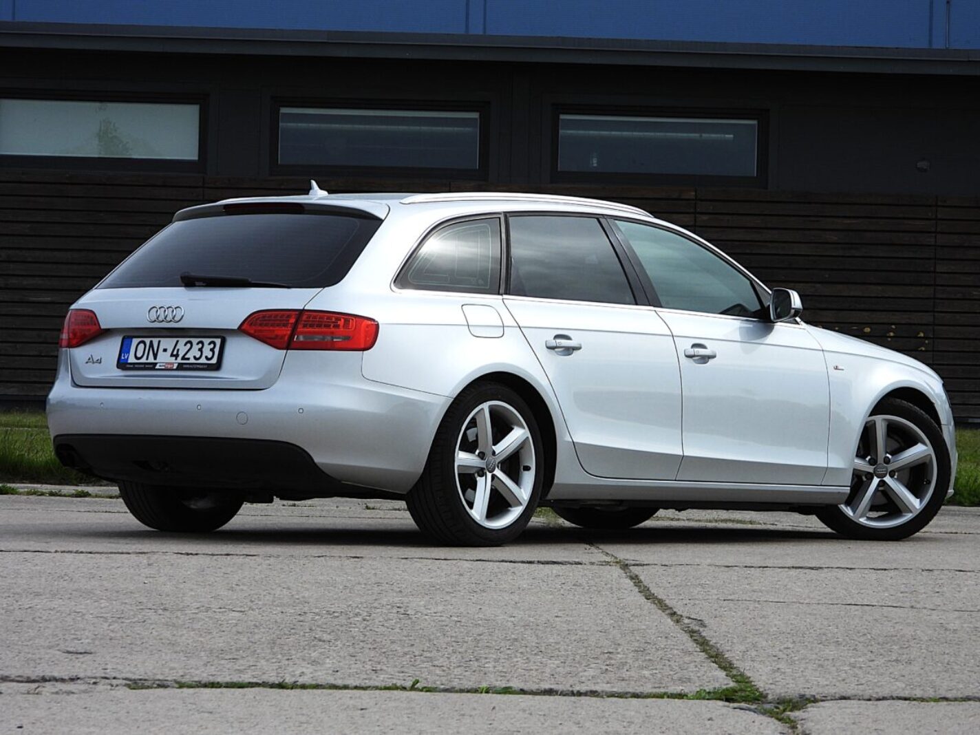 AUDI A4 S-LINE