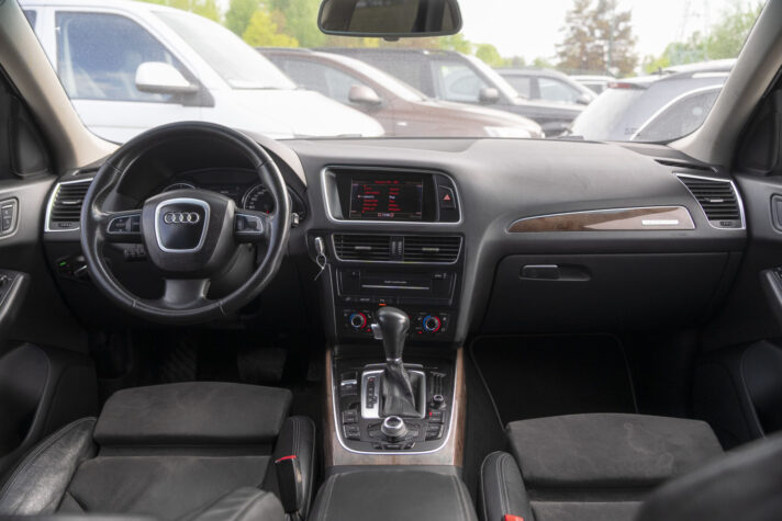 AUDI Q5 QUATTRO