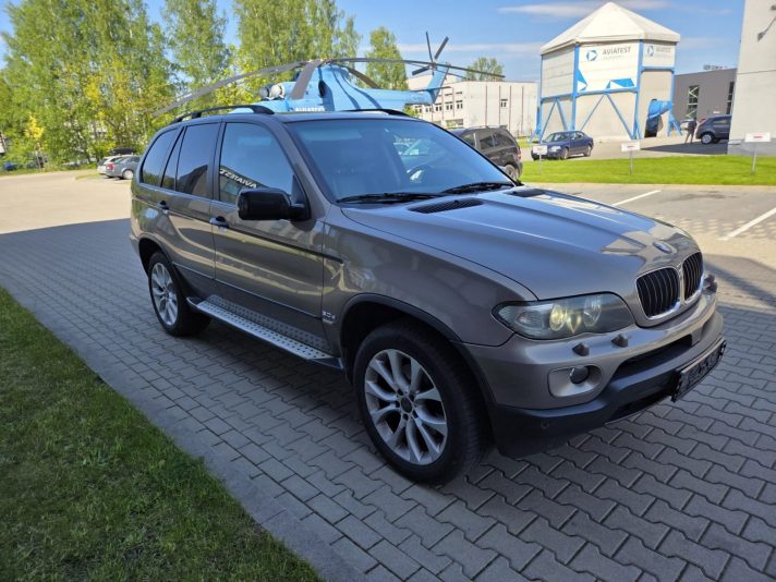 BMW X-5, E 53