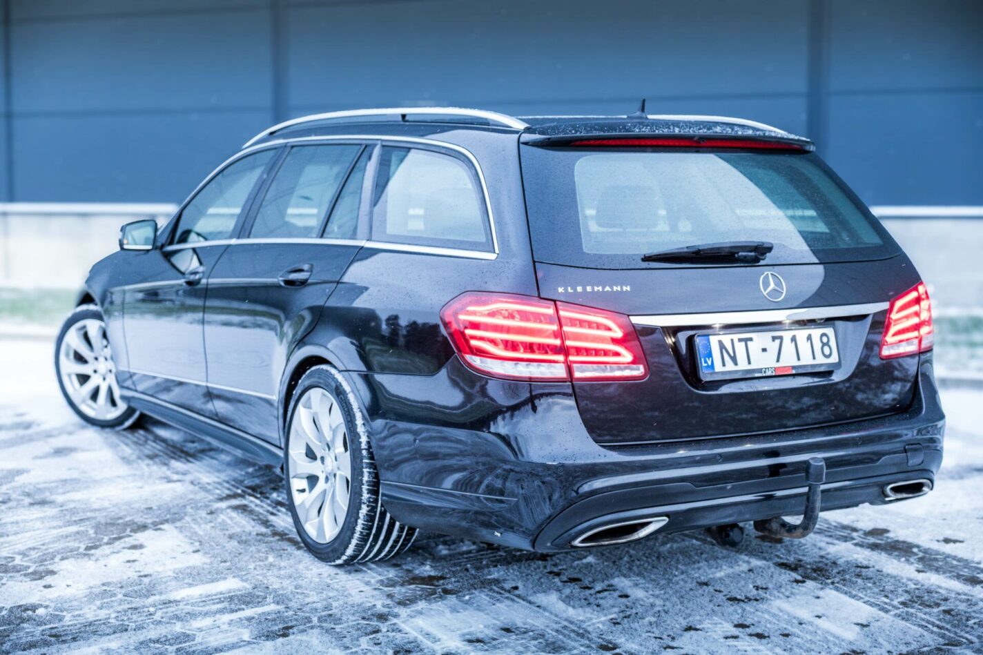 MERCEDES BENZ E350