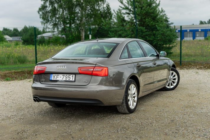 AUDI A6 LIMOUSINE