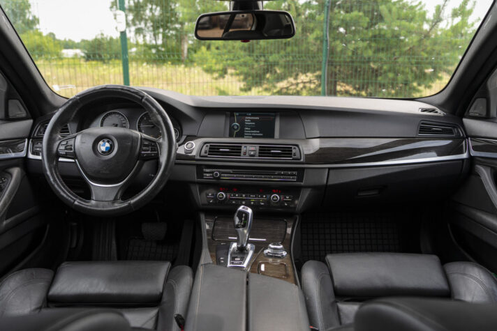 BMW 525