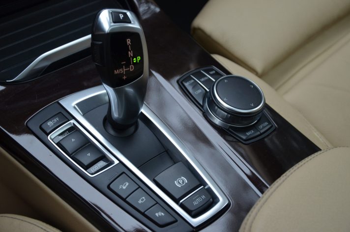 Tikko ievests. BMW X3 X-Line, X-Drive ar 2.0d B47 (140Kw-190Z/s).  Dīzeļa motoru un  automātisko ātrumkārbu.