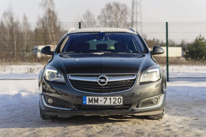 OPEL INSIGNIA SPORTS TOURER SW