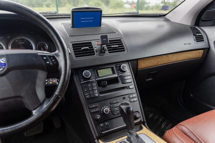 VOLVO XC90