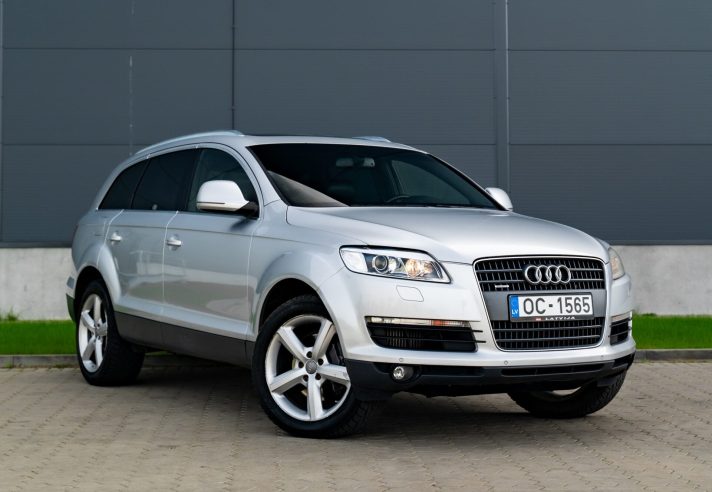 AUDI Q7