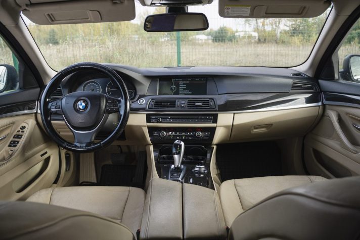 BMW 525
