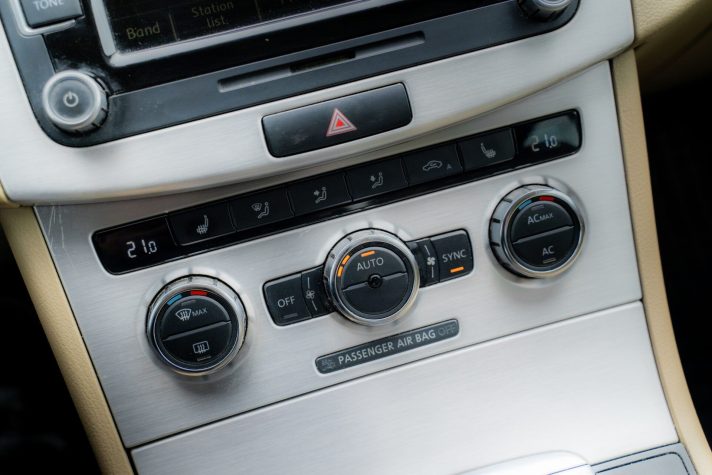 VW PASSAT