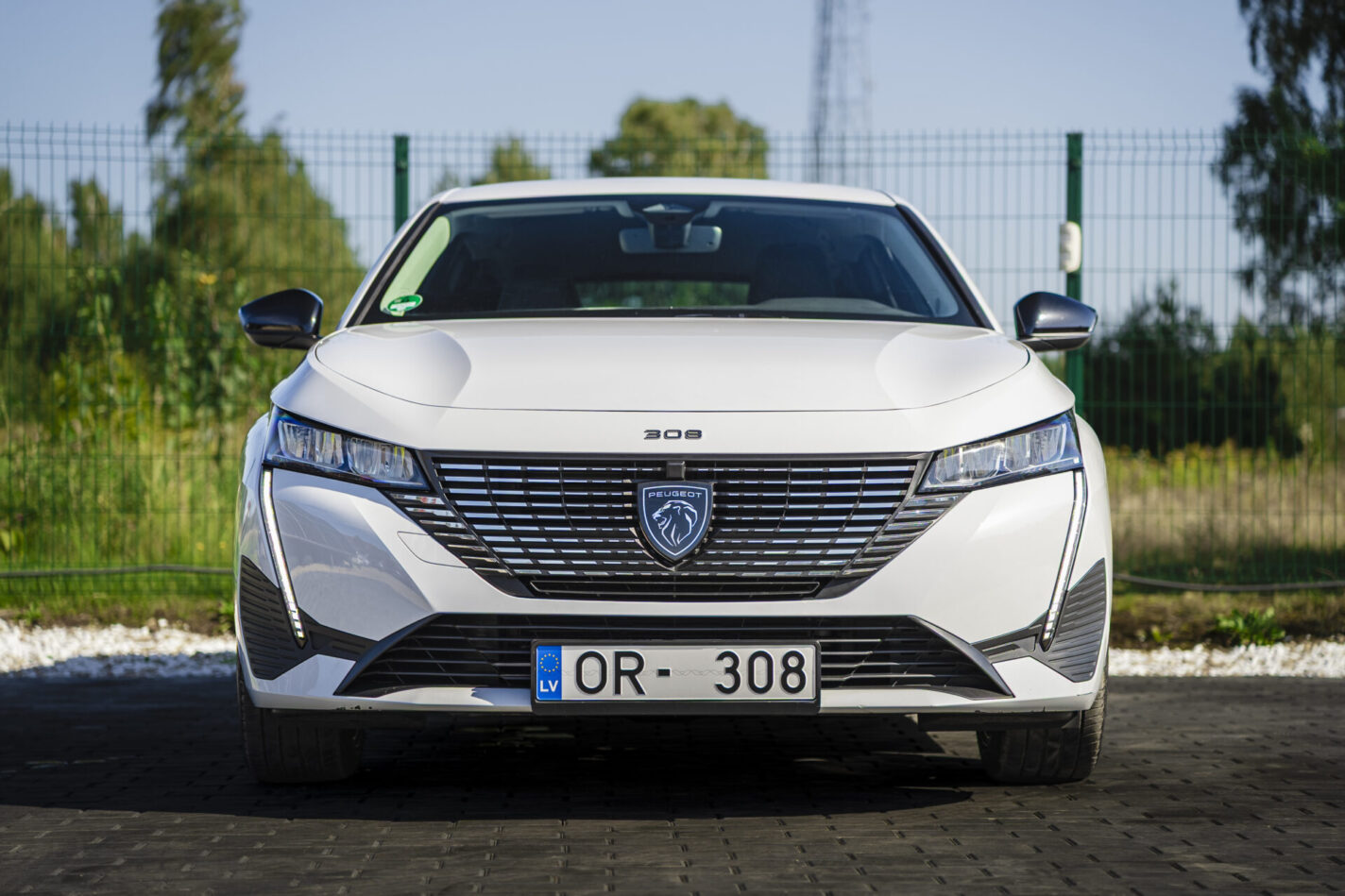 PEUGEOT 308
