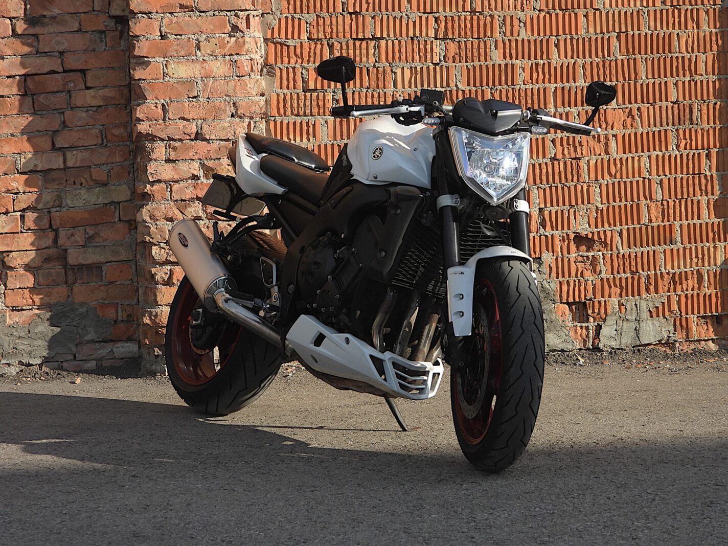 YAMAHA FZ 1