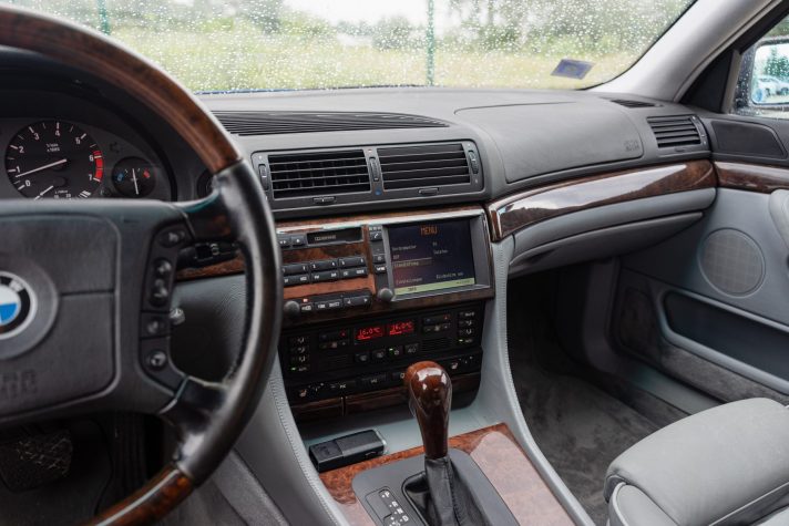 BMW 740I INDIVIDUAL