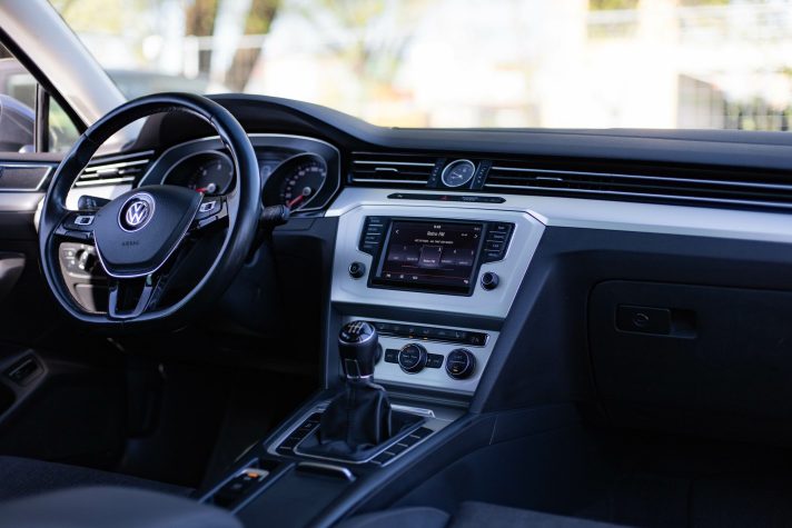 VW PASSAT