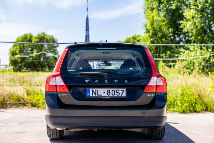 VOLVO V70