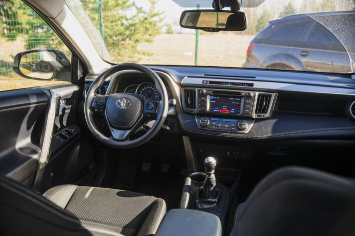 TOYOTA RAV 4