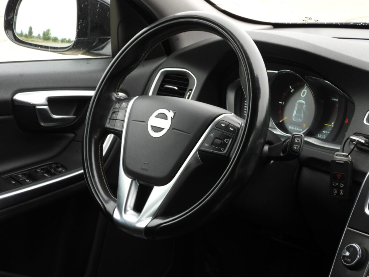 VOLVO V60 PLUG IN HYBRID